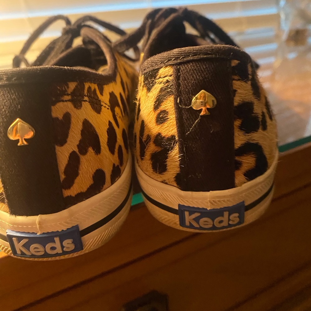 SIZE 8 REALLY FUN KEDS